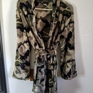 Boy's Fleece Robe